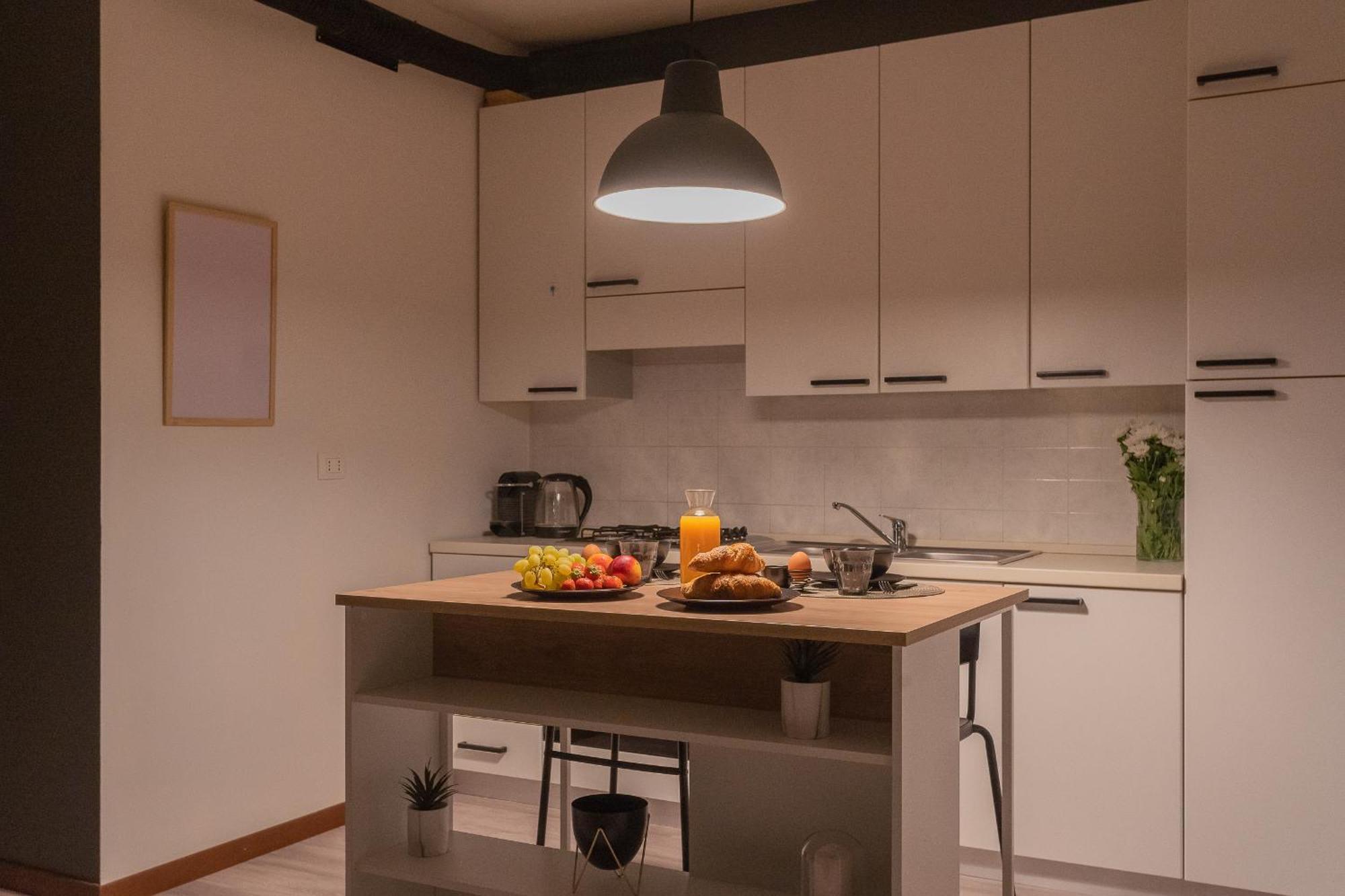 Black Loft Como By Rent All Como Exterior foto